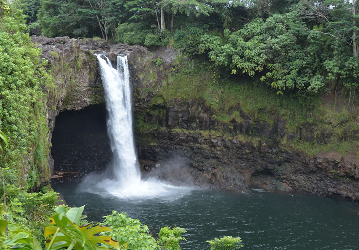 Hawaii volcanoes waterfalls