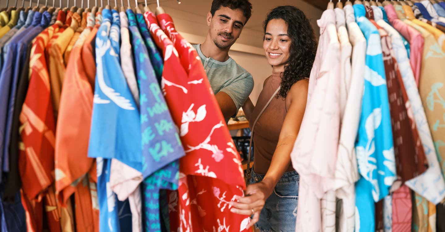 A couple shopping in Hilo